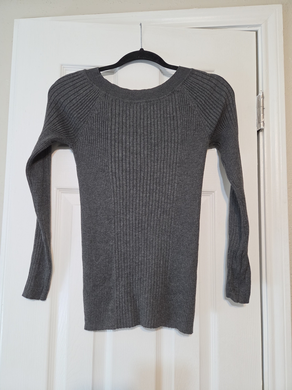 Rue21 Gray Ribbed Crewneck Sweater